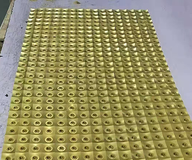 氮化钛 (TiN)